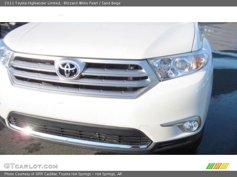 Blizzard White Pearl / Sand Beige 2011 Toyota Highlander Limited