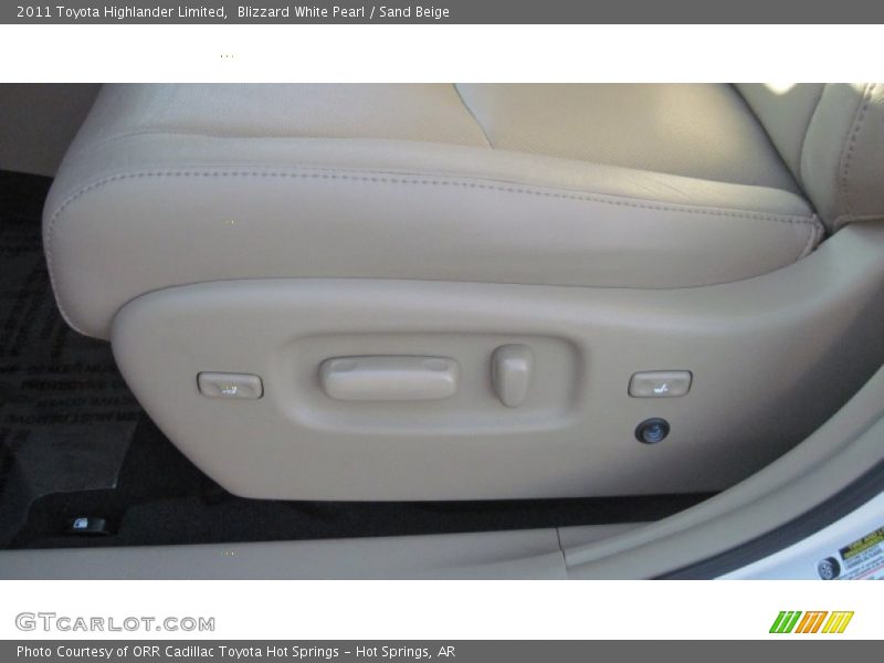 Blizzard White Pearl / Sand Beige 2011 Toyota Highlander Limited