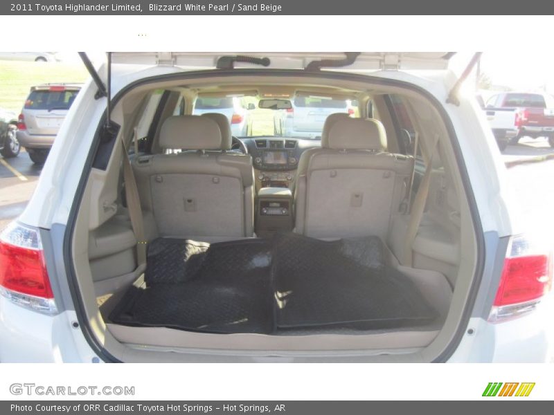 Blizzard White Pearl / Sand Beige 2011 Toyota Highlander Limited