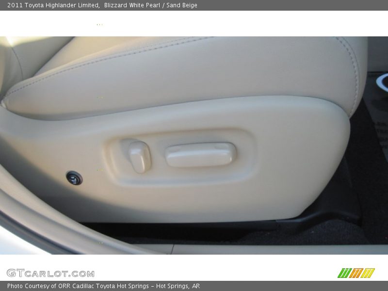 Blizzard White Pearl / Sand Beige 2011 Toyota Highlander Limited