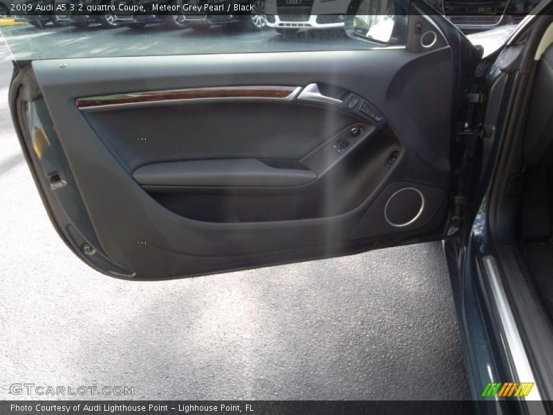 Door Panel of 2009 A5 3.2 quattro Coupe
