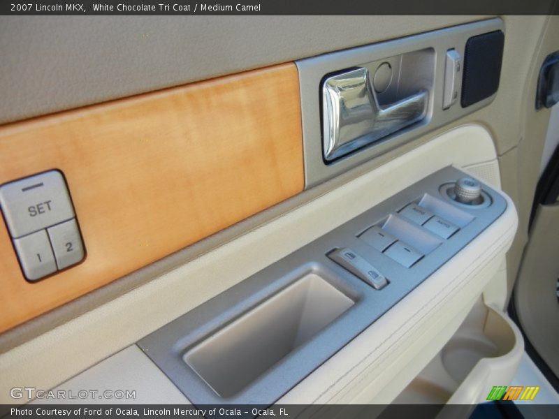 White Chocolate Tri Coat / Medium Camel 2007 Lincoln MKX