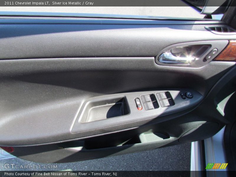 Silver Ice Metallic / Gray 2011 Chevrolet Impala LT