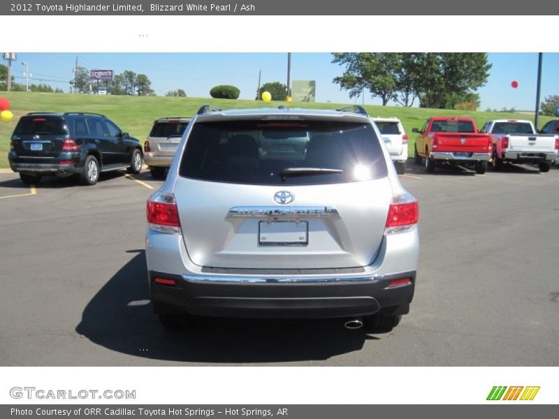 Blizzard White Pearl / Ash 2012 Toyota Highlander Limited