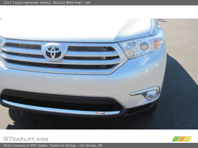 Blizzard White Pearl / Ash 2012 Toyota Highlander Limited