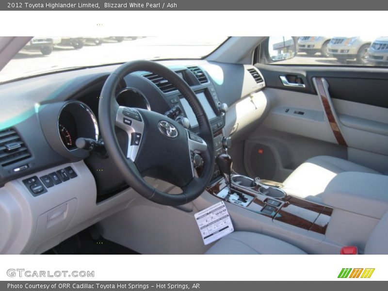 Blizzard White Pearl / Ash 2012 Toyota Highlander Limited