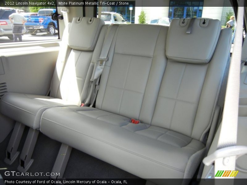  2012 Navigator 4x2 Stone Interior