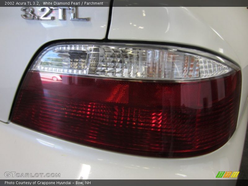 White Diamond Pearl / Parchment 2002 Acura TL 3.2