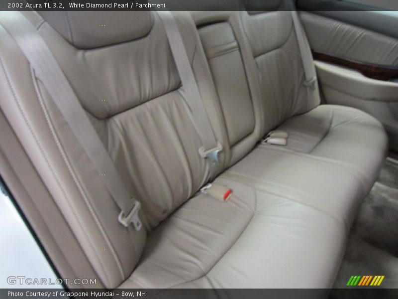 White Diamond Pearl / Parchment 2002 Acura TL 3.2