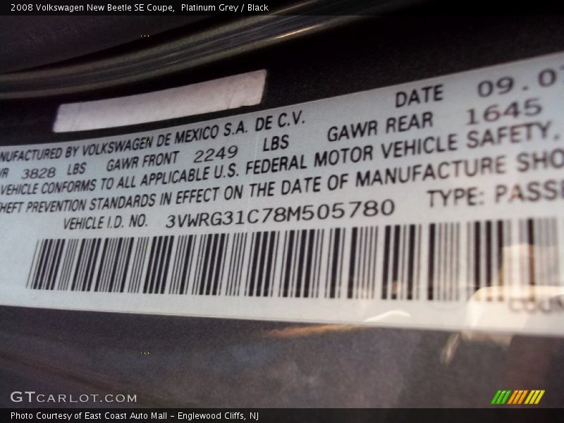 Platinum Grey / Black 2008 Volkswagen New Beetle SE Coupe