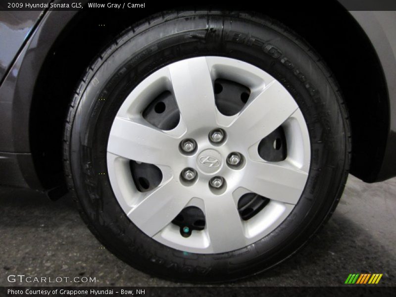 Willow Gray / Camel 2009 Hyundai Sonata GLS