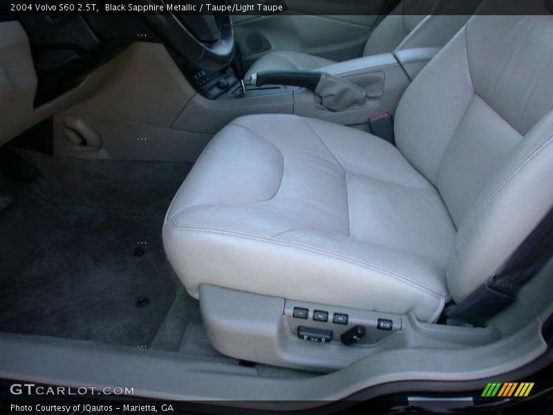Black Sapphire Metallic / Taupe/Light Taupe 2004 Volvo S60 2.5T