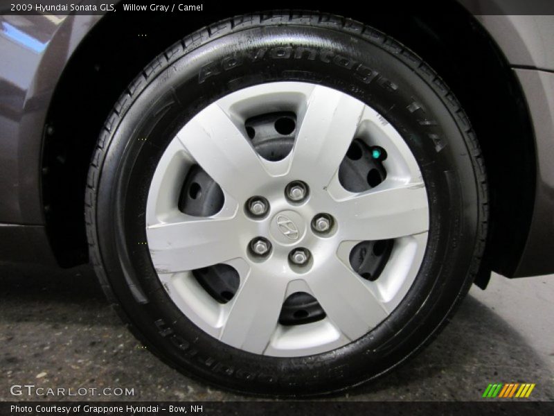 Willow Gray / Camel 2009 Hyundai Sonata GLS