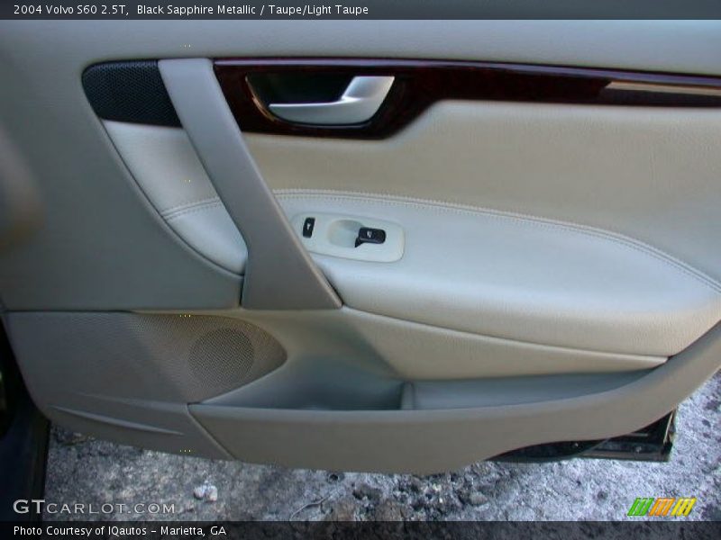 Black Sapphire Metallic / Taupe/Light Taupe 2004 Volvo S60 2.5T