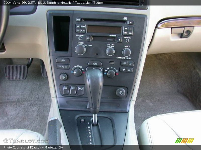 Black Sapphire Metallic / Taupe/Light Taupe 2004 Volvo S60 2.5T
