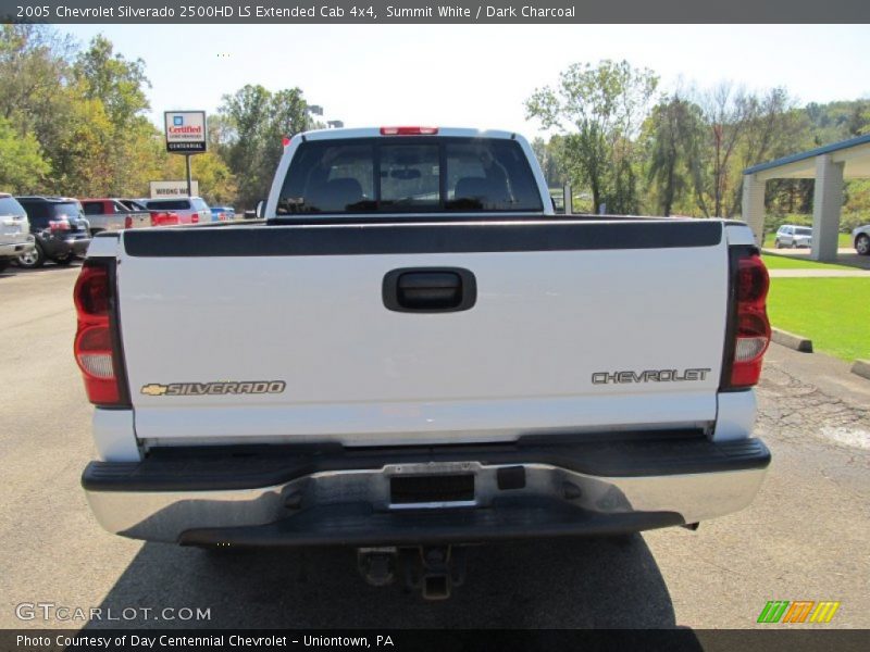 Summit White / Dark Charcoal 2005 Chevrolet Silverado 2500HD LS Extended Cab 4x4
