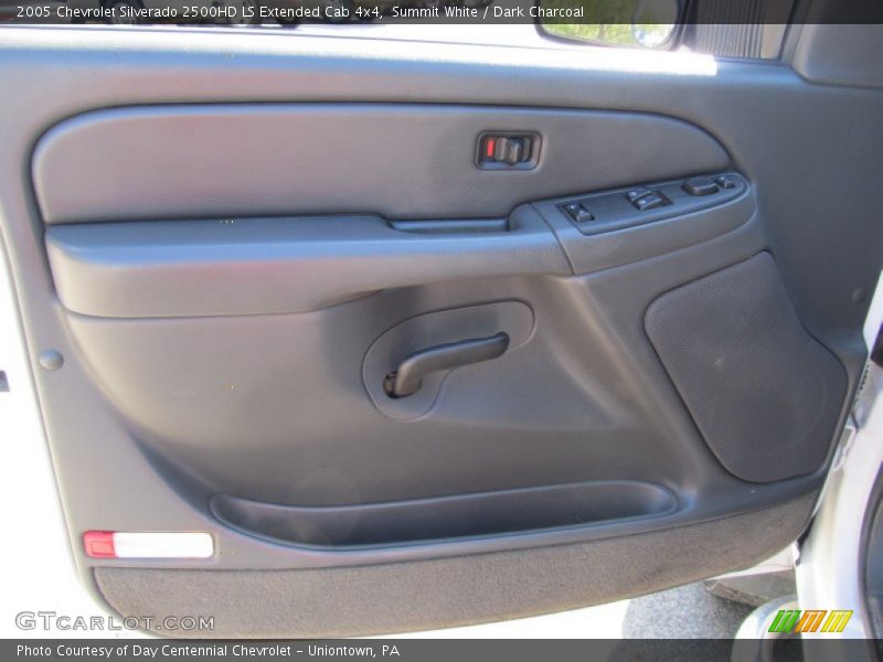 Summit White / Dark Charcoal 2005 Chevrolet Silverado 2500HD LS Extended Cab 4x4