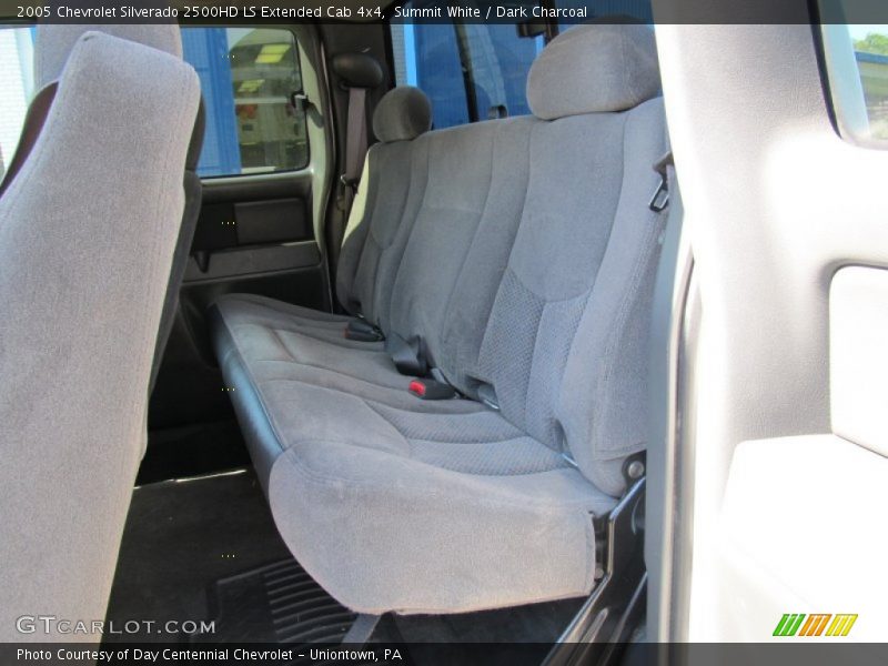 Summit White / Dark Charcoal 2005 Chevrolet Silverado 2500HD LS Extended Cab 4x4