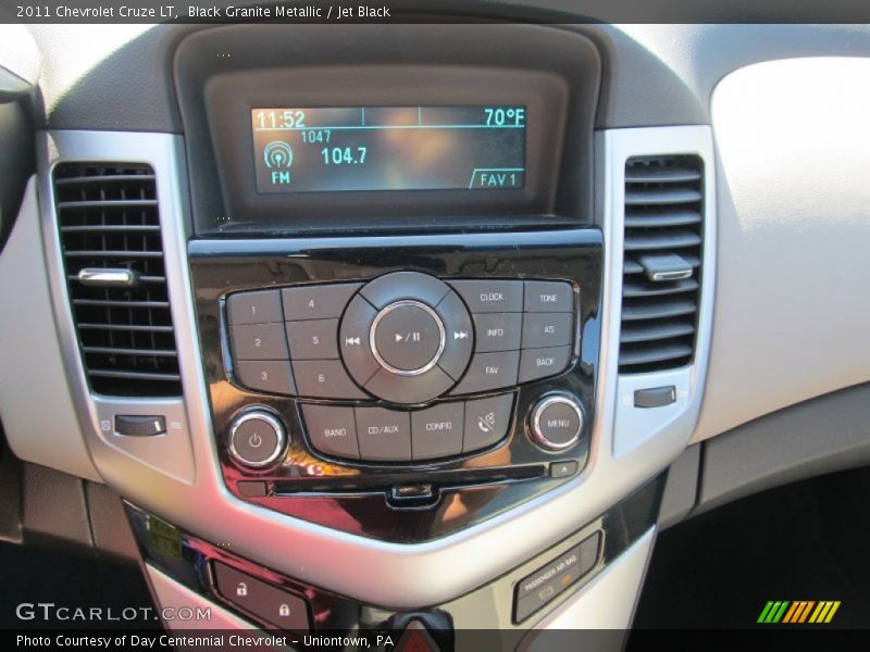 Controls of 2011 Cruze LT