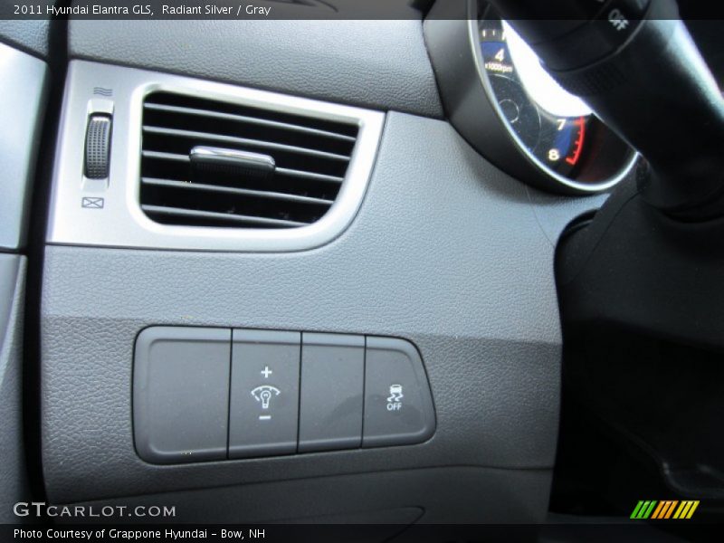 Controls of 2011 Elantra GLS