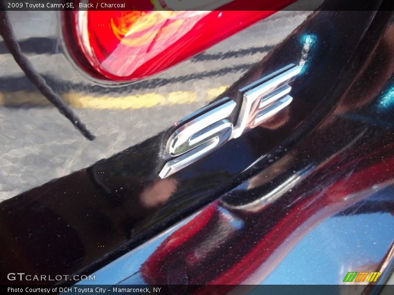 Black / Charcoal 2009 Toyota Camry SE