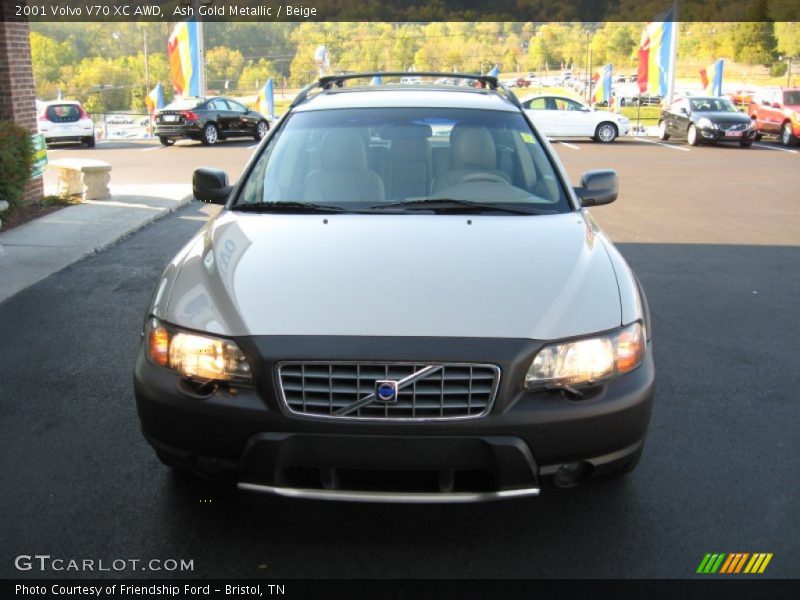 Ash Gold Metallic / Beige 2001 Volvo V70 XC AWD