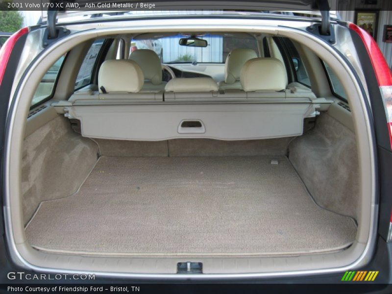 Ash Gold Metallic / Beige 2001 Volvo V70 XC AWD