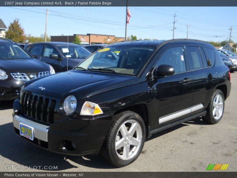 Black / Pastel Pebble Beige 2007 Jeep Compass Limited 4x4