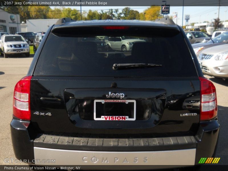 Black / Pastel Pebble Beige 2007 Jeep Compass Limited 4x4