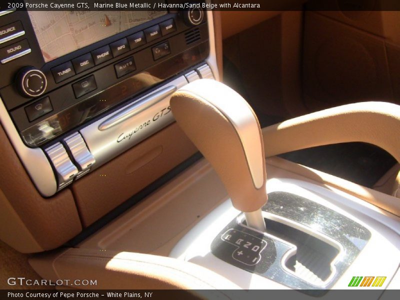 Marine Blue Metallic / Havanna/Sand Beige with Alcantara 2009 Porsche Cayenne GTS