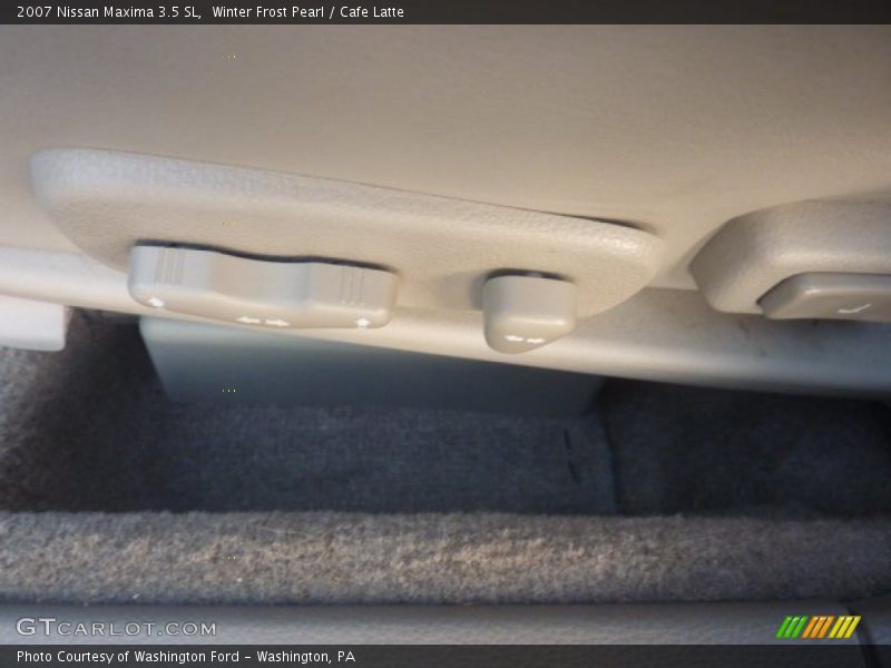 Winter Frost Pearl / Cafe Latte 2007 Nissan Maxima 3.5 SL