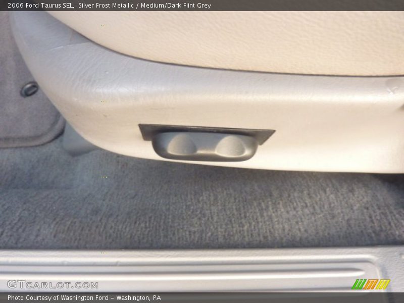 Silver Frost Metallic / Medium/Dark Flint Grey 2006 Ford Taurus SEL