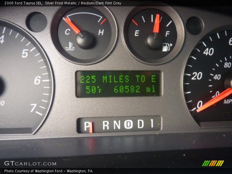 Silver Frost Metallic / Medium/Dark Flint Grey 2006 Ford Taurus SEL