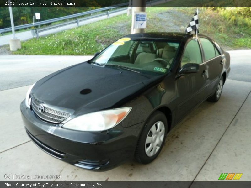 Black / Taupe 2002 Toyota Camry LE