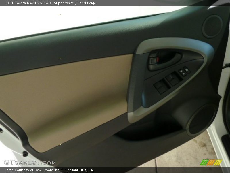 Super White / Sand Beige 2011 Toyota RAV4 V6 4WD