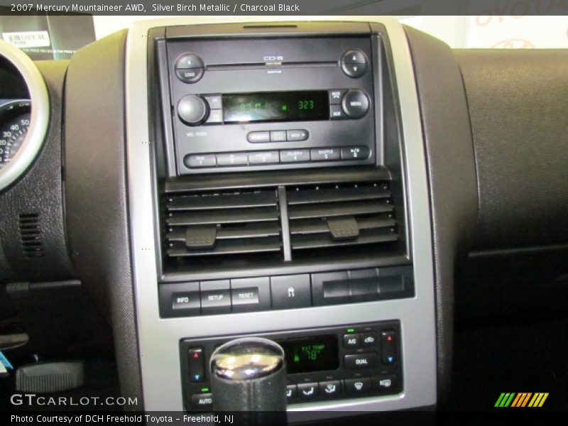 Silver Birch Metallic / Charcoal Black 2007 Mercury Mountaineer AWD