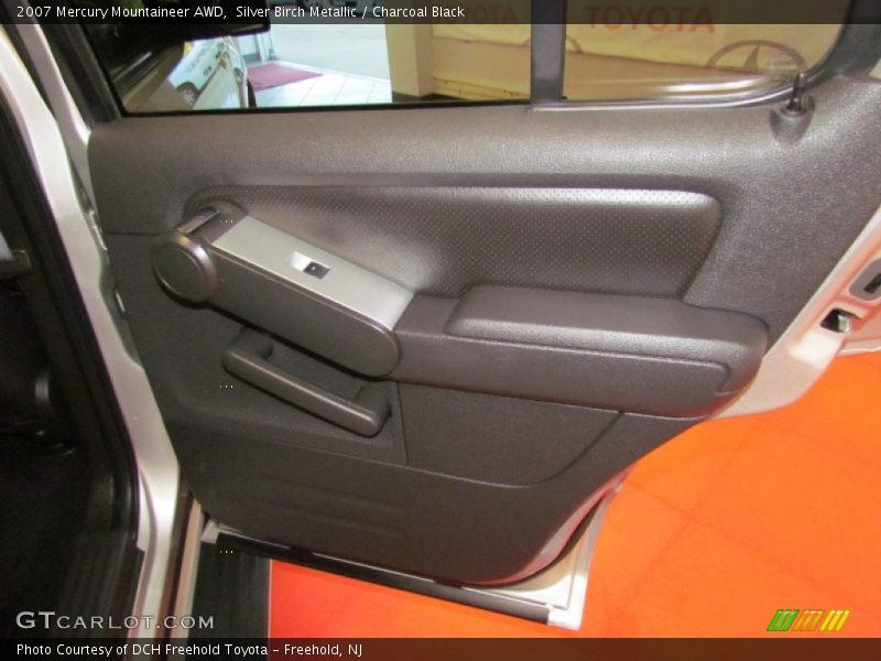 Silver Birch Metallic / Charcoal Black 2007 Mercury Mountaineer AWD