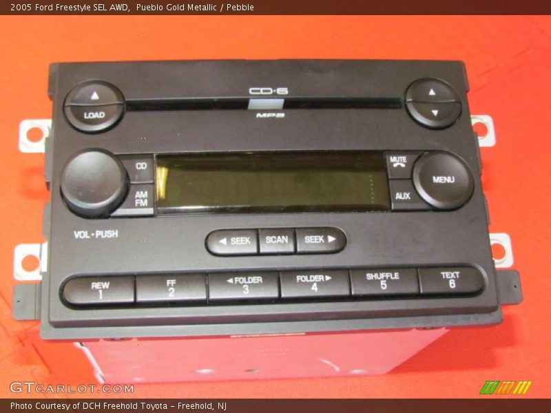 Audio System of 2005 Freestyle SEL AWD