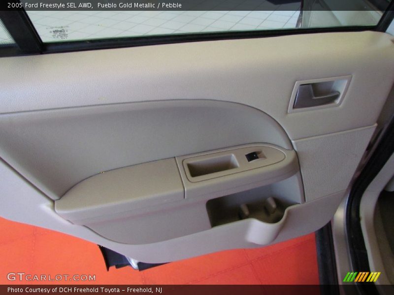 Pueblo Gold Metallic / Pebble 2005 Ford Freestyle SEL AWD