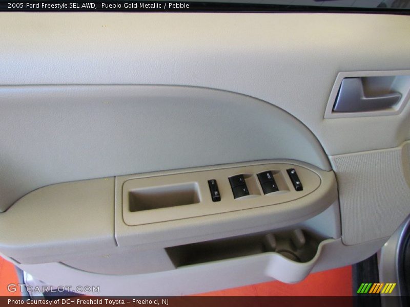 Pueblo Gold Metallic / Pebble 2005 Ford Freestyle SEL AWD