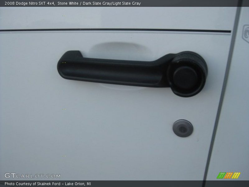 Stone White / Dark Slate Gray/Light Slate Gray 2008 Dodge Nitro SXT 4x4