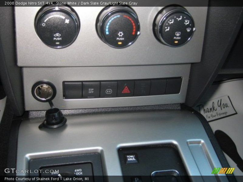 Stone White / Dark Slate Gray/Light Slate Gray 2008 Dodge Nitro SXT 4x4