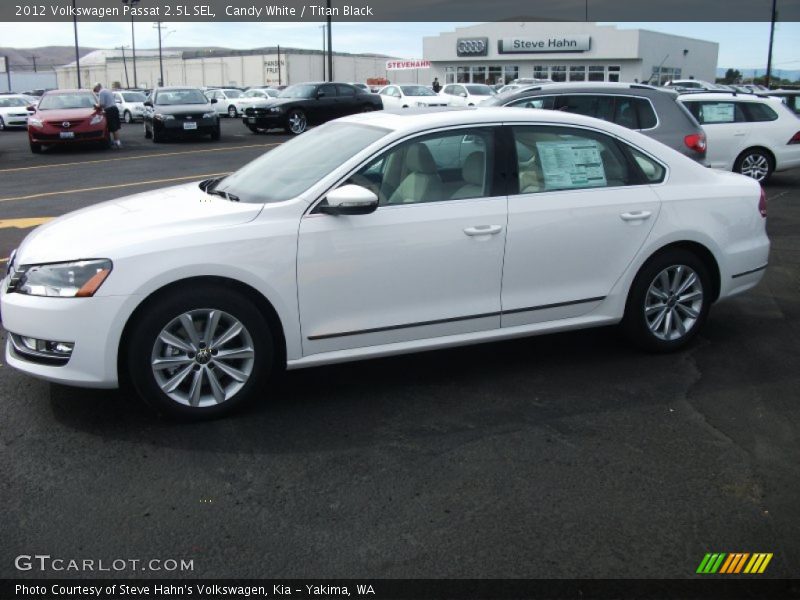 Candy White / Titan Black 2012 Volkswagen Passat 2.5L SEL