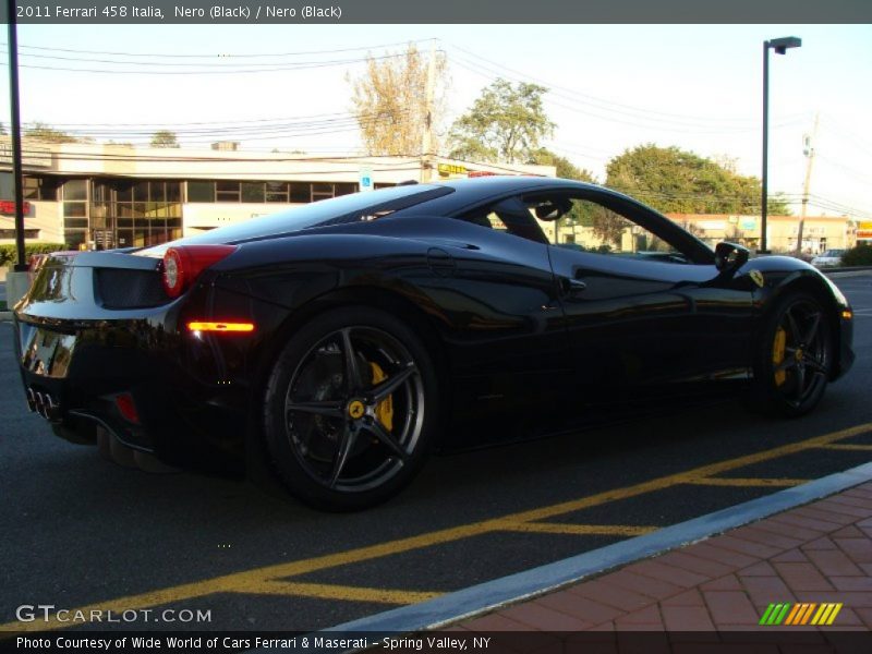 Nero (Black) / Nero (Black) 2011 Ferrari 458 Italia