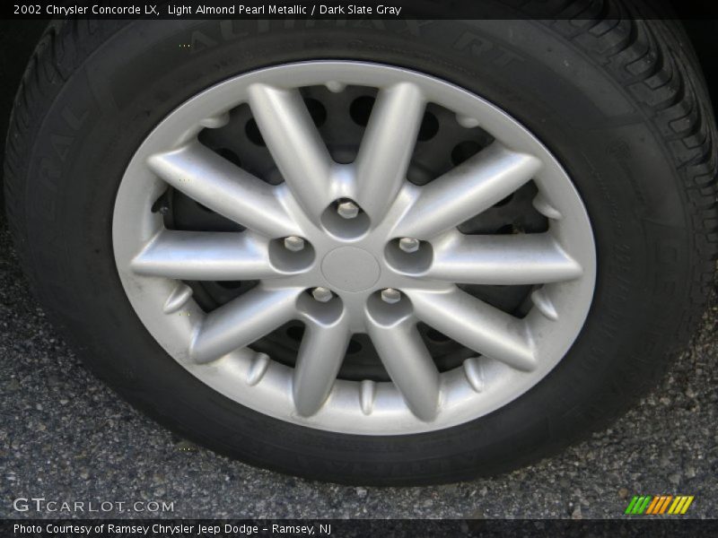 Light Almond Pearl Metallic / Dark Slate Gray 2002 Chrysler Concorde LX