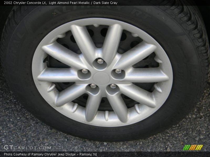 Light Almond Pearl Metallic / Dark Slate Gray 2002 Chrysler Concorde LX