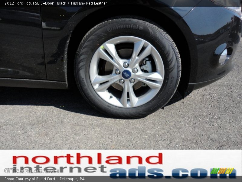 Black / Tuscany Red Leather 2012 Ford Focus SE 5-Door