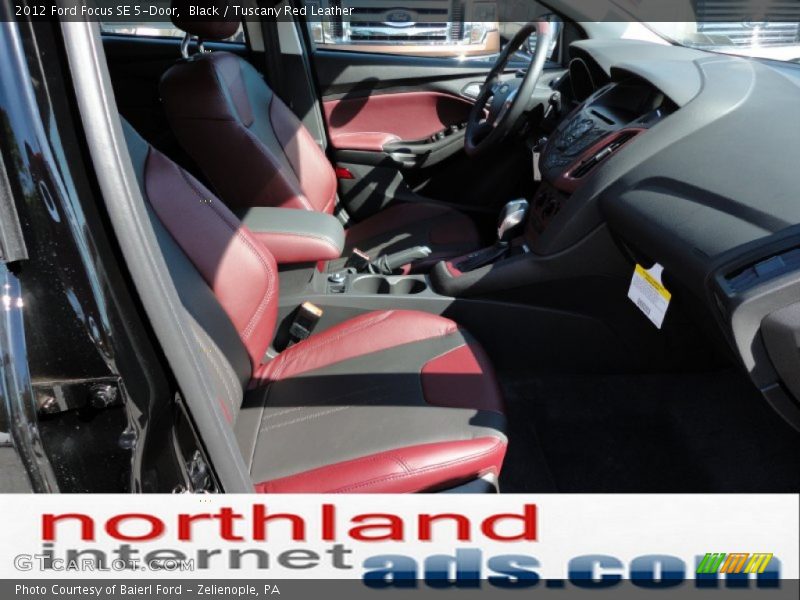 Black / Tuscany Red Leather 2012 Ford Focus SE 5-Door