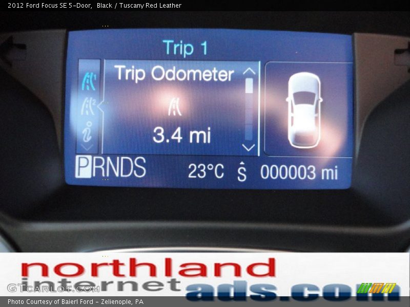 Black / Tuscany Red Leather 2012 Ford Focus SE 5-Door