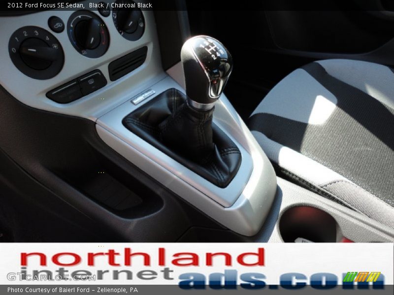 Black / Charcoal Black 2012 Ford Focus SE Sedan